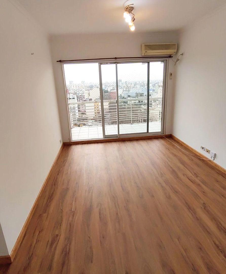 Foto de DEPARTAMENTO EN ALQUILER DE 2 AMBIENTES EN FLORES, imagen 5