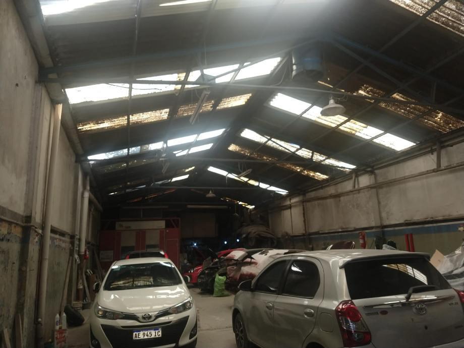 Galpon a m de H. Yrigoyen 300 m² 1