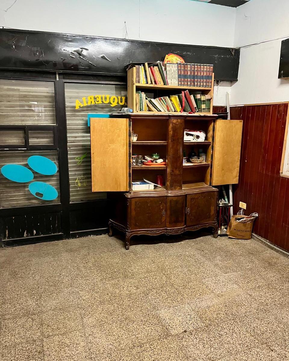 Casa en dos platas desarrollada sobre un lote de 10 x 19.80 mts.