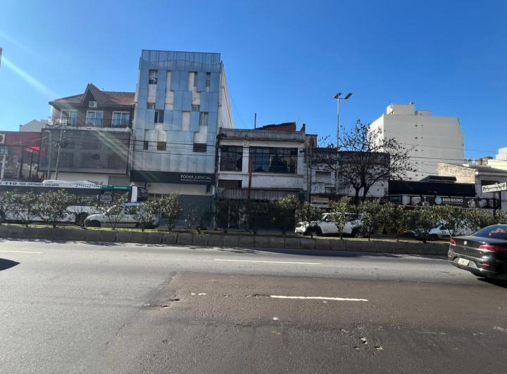 INMUEBLE COMERCIAL! 1