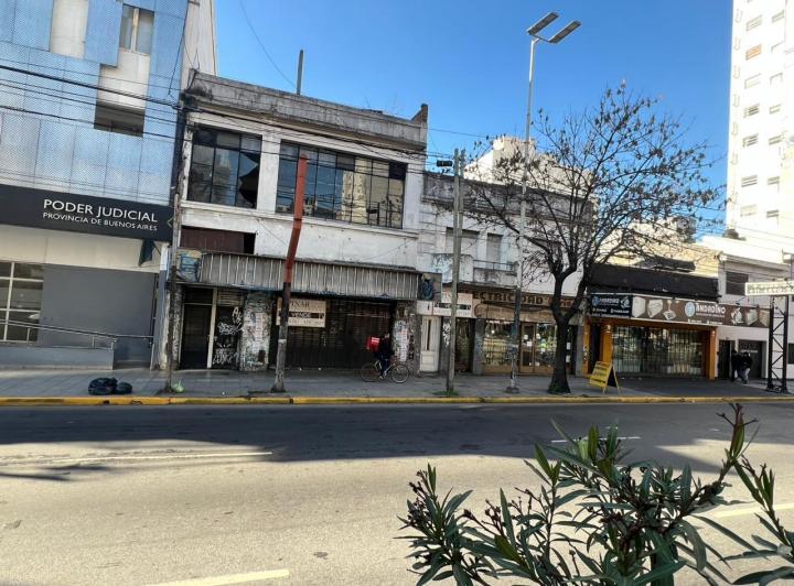 INMUEBLE COMERCIAL! 2