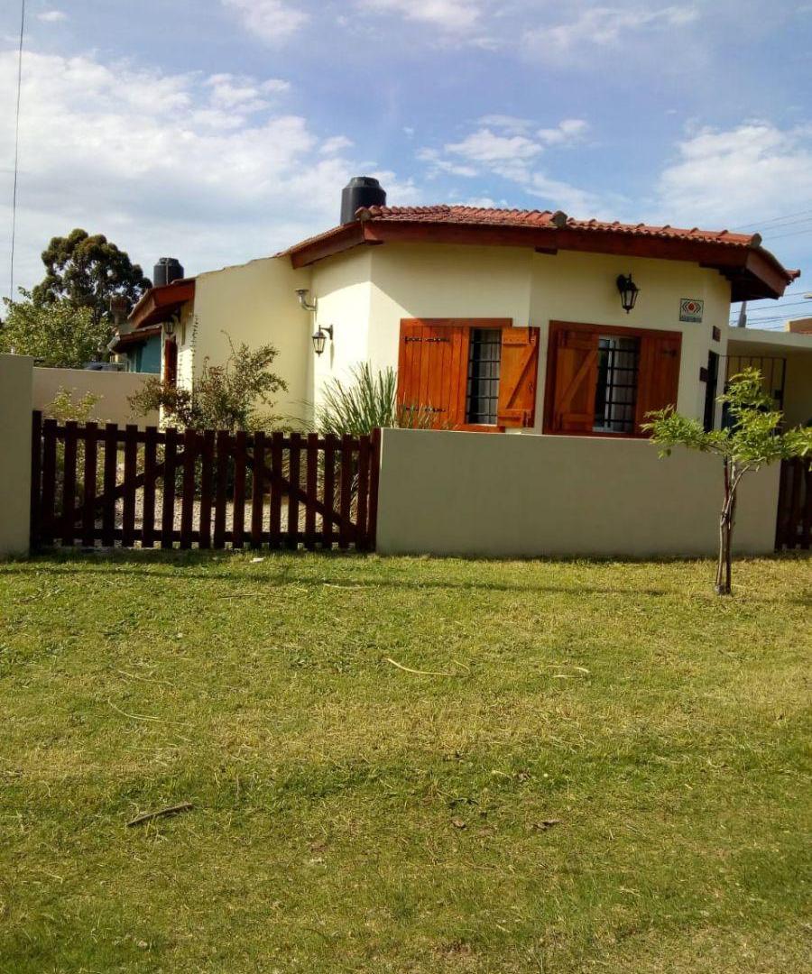 ¡TU CASA EN LA COSTA, CERCA DE TODO!