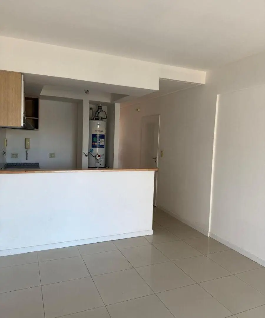 Depto de dos ambientes al frente 3