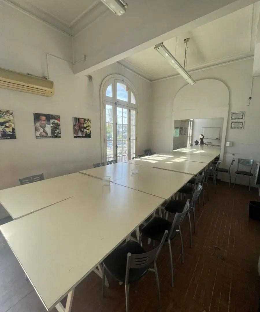 Inmueble comercial ubicado en una esquina estratégica de Lanús 2