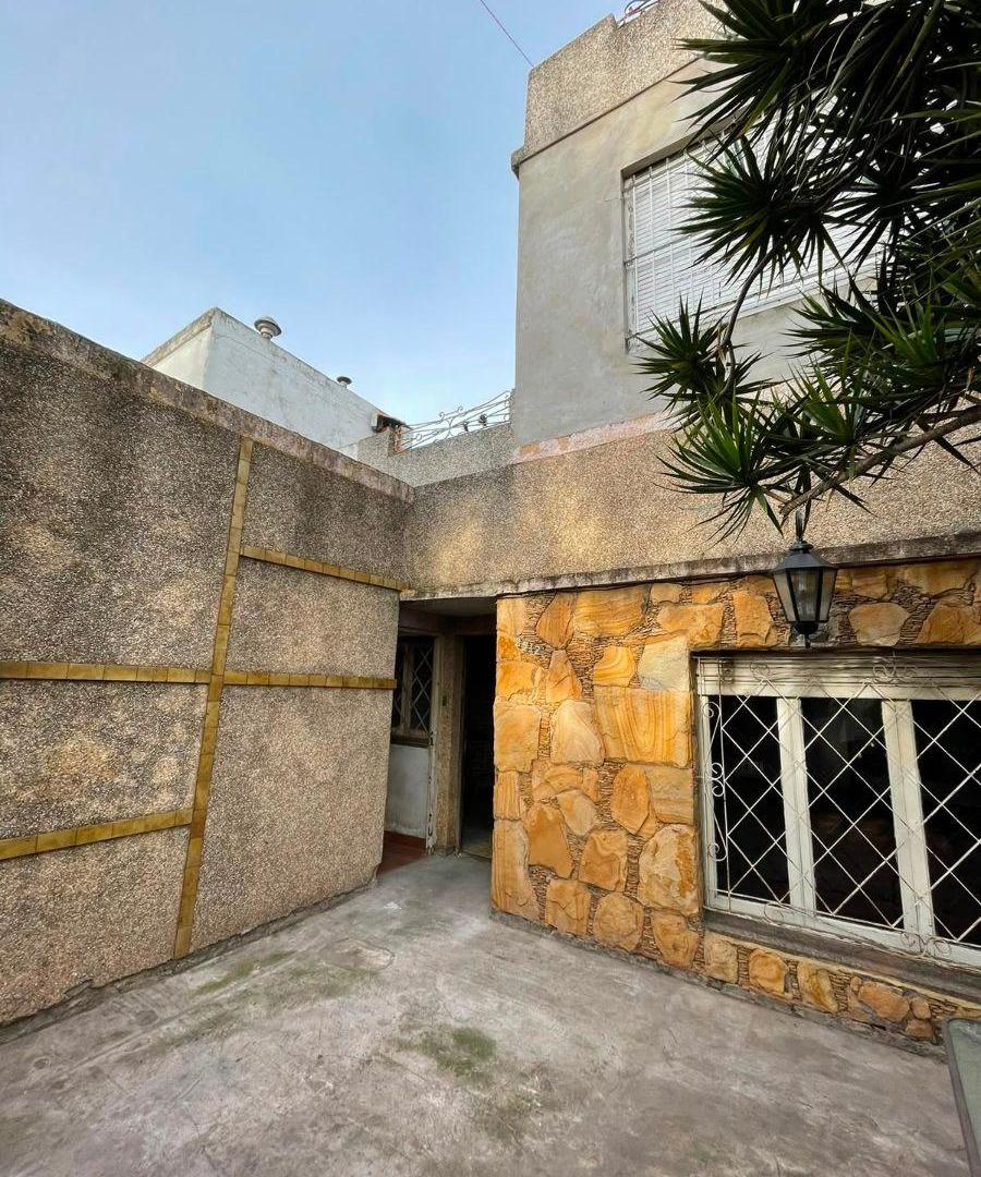 Foto de CASA 2 AMBIENTES EN ALQUILER CON COCHERA, imagen 3