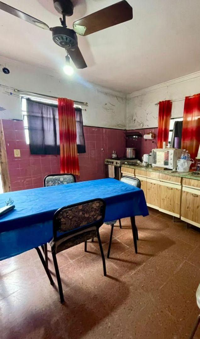 Foto de Excelente Casa Sobre Gran Lote (8.66 x 55) | Entrada de Auto y Amplio, imagen 5