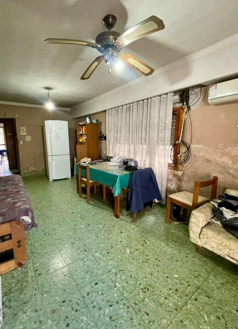 Foto de Excelente Casa Sobre Gran Lote (8.66 x 55) | Entrada de Auto y Amplio, imagen 4