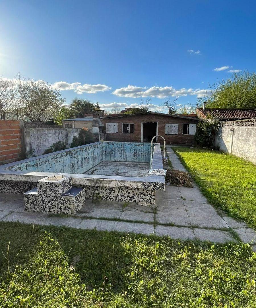 Foto de CASA 4 AMBIENTES CON FONDO Y PISCINA, imagen 4