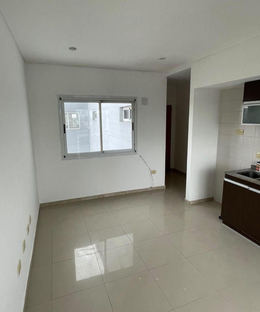 Foto de DEPARTAMENTO 2 AMBIENTES EN ALQUILER, imagen 3