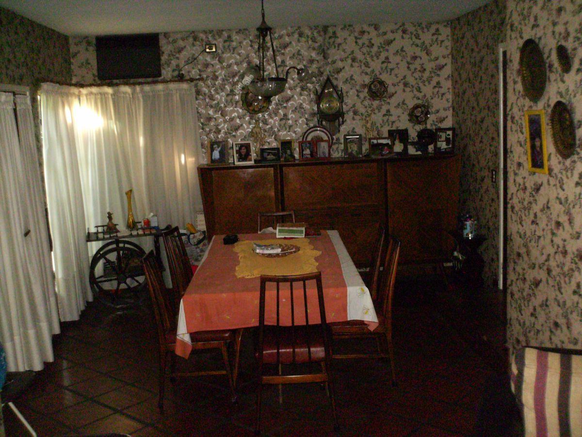 Foto de CASA EN ESQUINA 4 AMBIENTES CON COCHERA, imagen 3