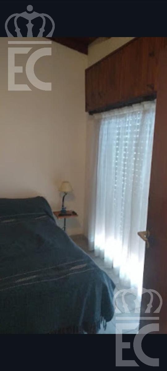 Casa con Galpon - Venta en Lanús Este 4