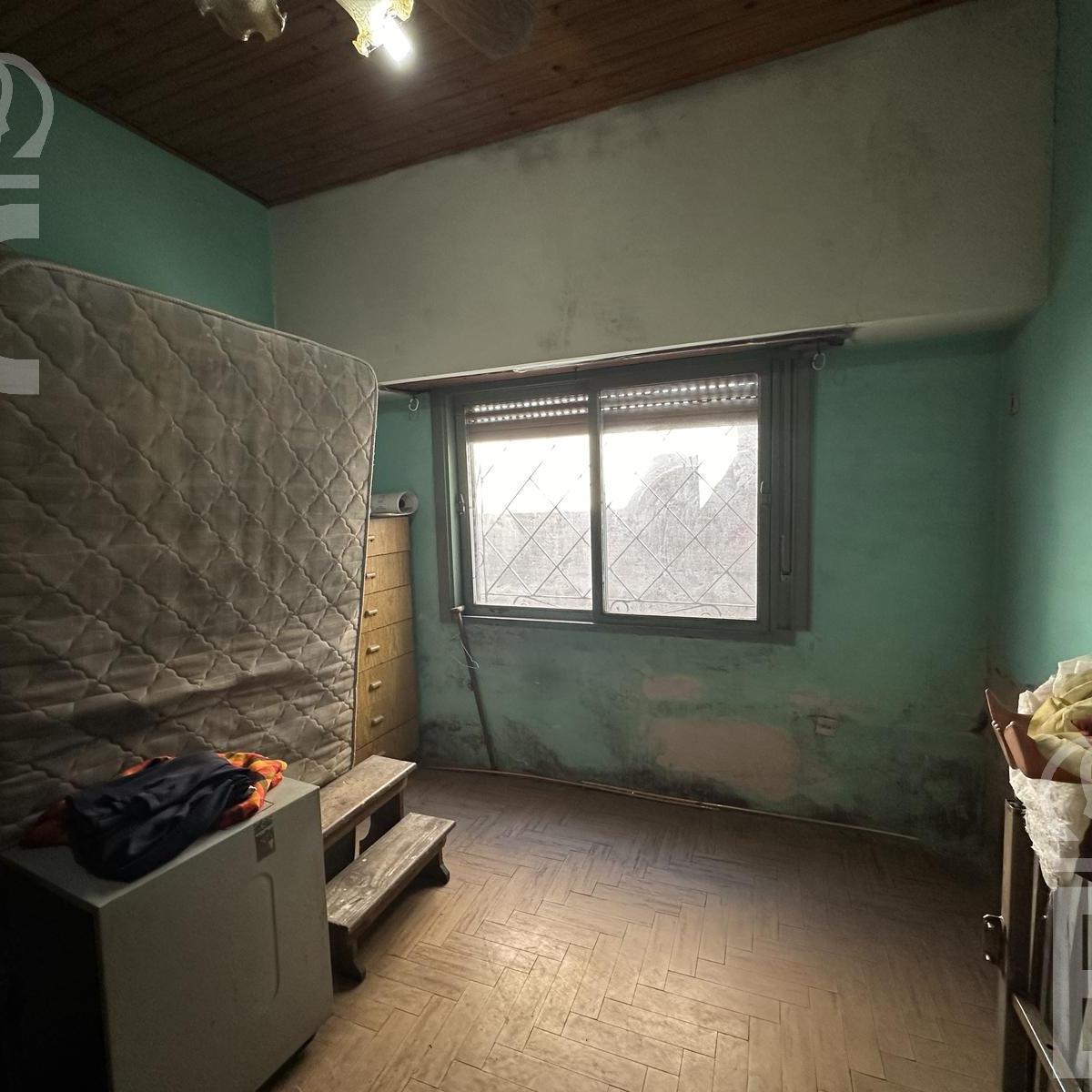 Casa con Local en Lanús Oeste Para Reciclar 1