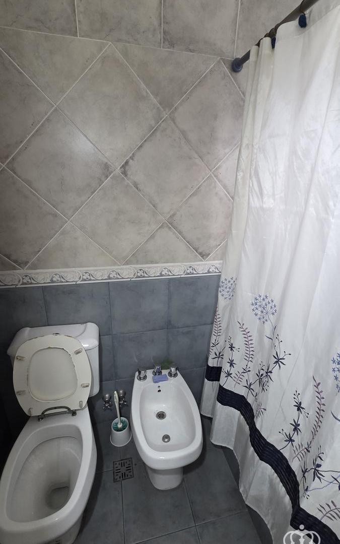 ALQUILER Departamento 2 ambientes - Lanús Este.