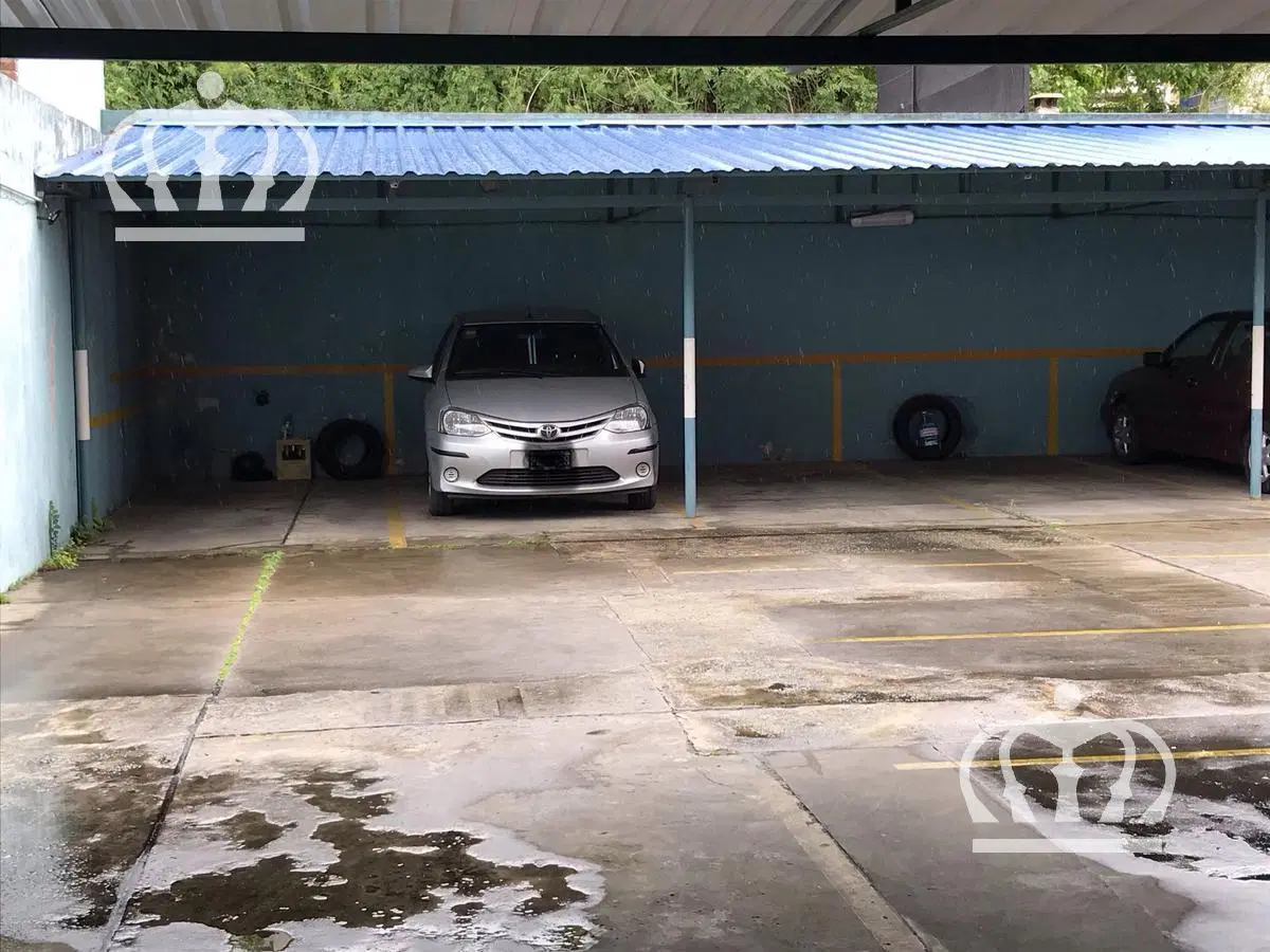 Departamento al frente 2 ambientes con cochera cubierta 2