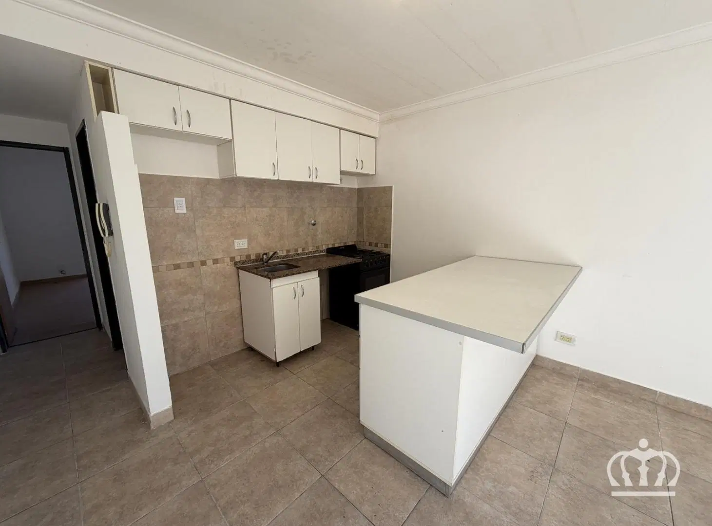 Departamento 2 ambientes en venta con cochera en Banfield Este 2