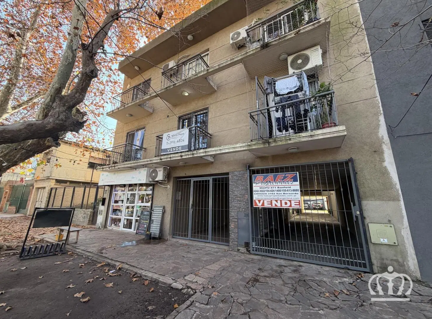 Departamento 2 ambientes en venta con cochera en Banfield Este 3