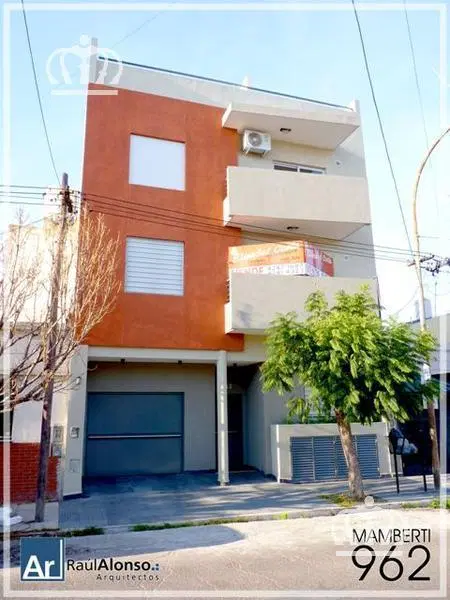 Alquiler-dto 2 ambientes con cochera descubierta, balcón y terraza propia 1