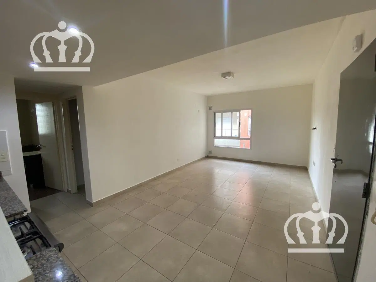 Alquiler-dto 2 ambientes con cochera descubierta, balcón y terraza propia 2