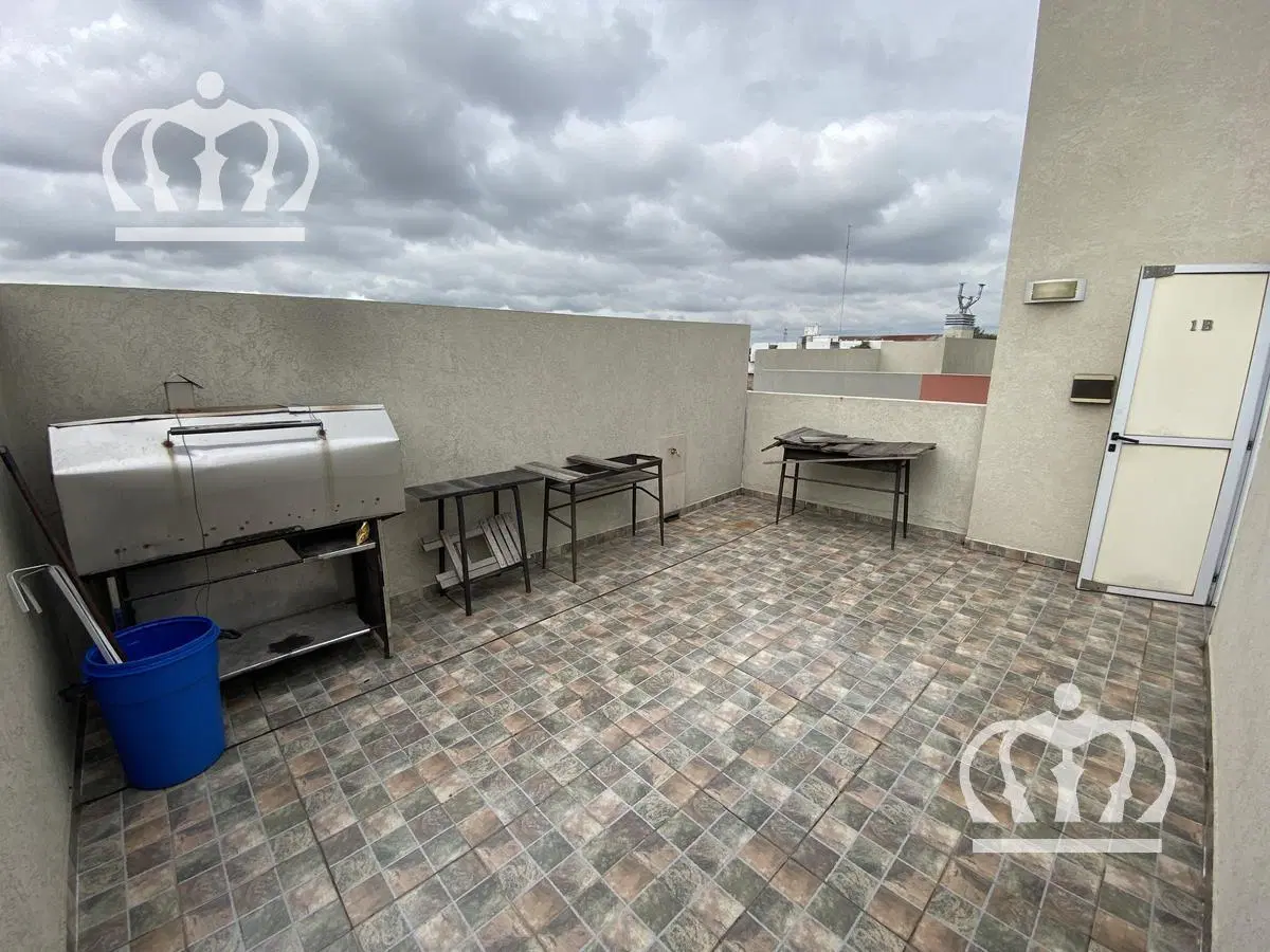 Alquiler-dto 2 ambientes con cochera descubierta, balcón y terraza propia 8