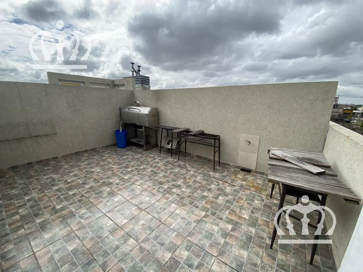 Alquiler-dto 2 ambientes con cochera descubierta, balcón y terraza propia 5