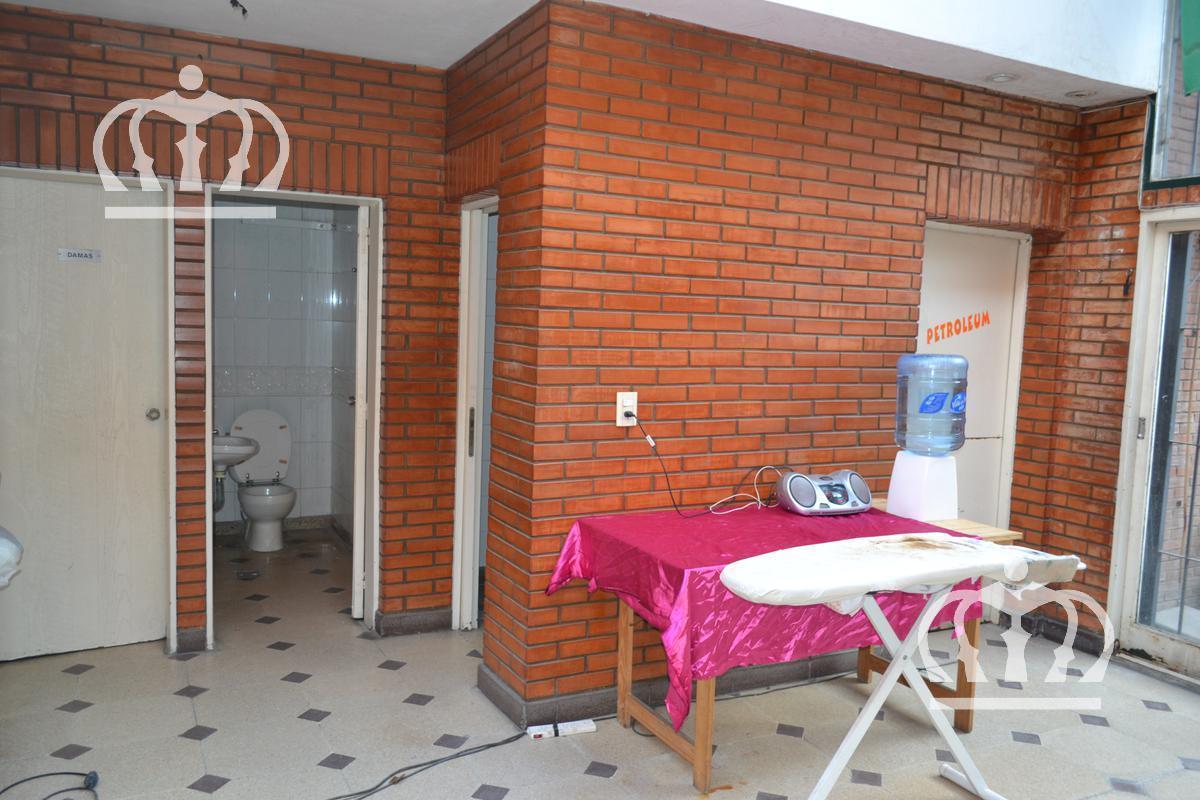 Foto de Inmenso local comercial - Lanús este, imagen 4