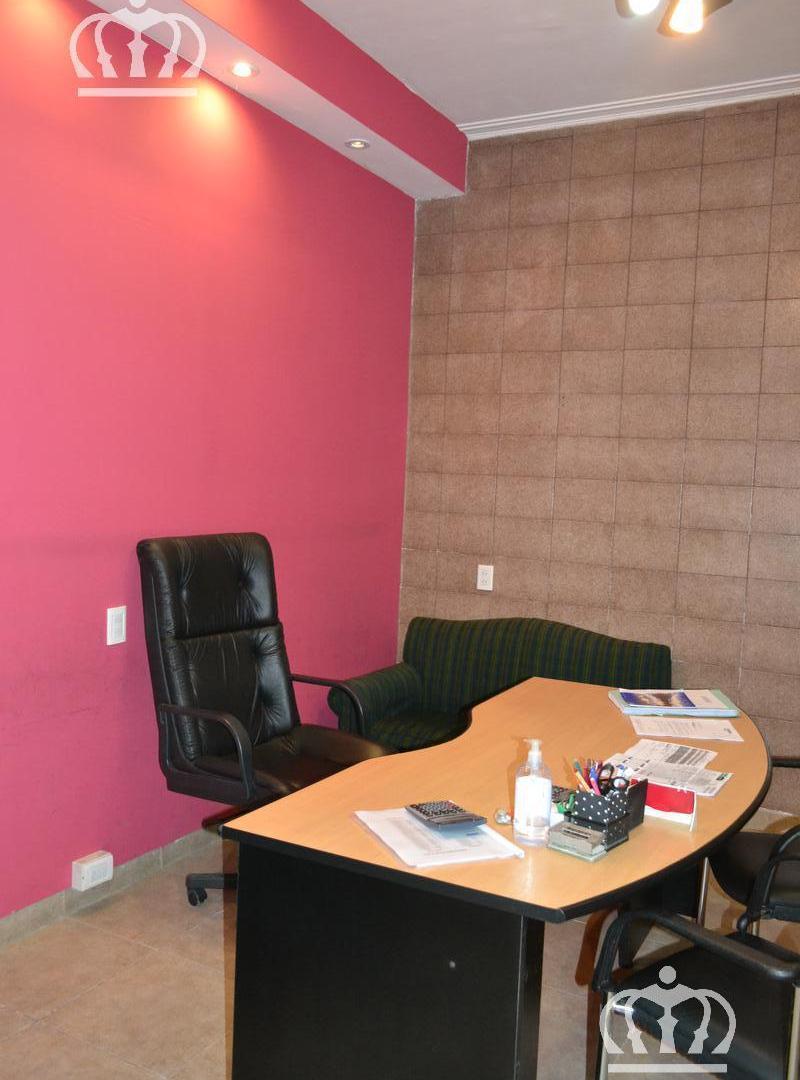 Foto de Inmenso local comercial - Lanús este, imagen 5