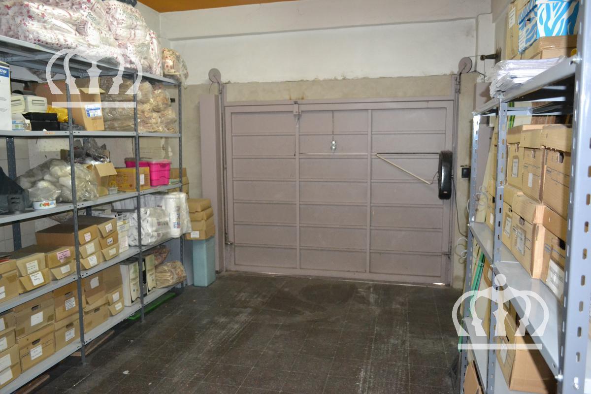 Foto de Inmenso local comercial - Lanús este, imagen 3