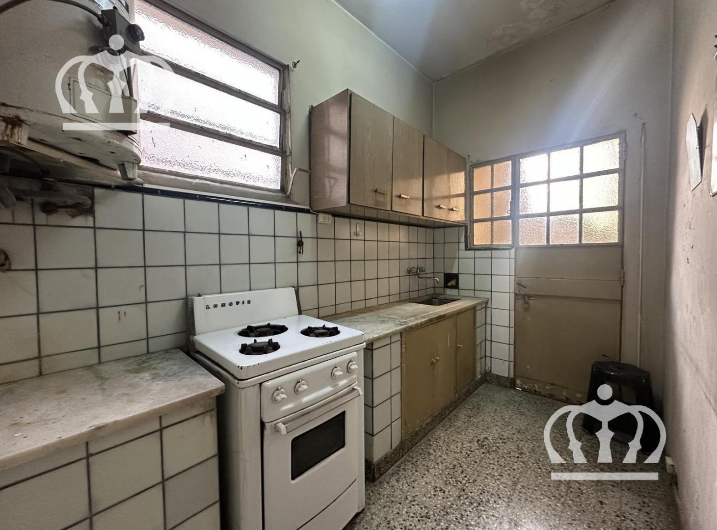 Foto de VENTA-PH 3 AMBIENTES en Lanús Este, imagen 2