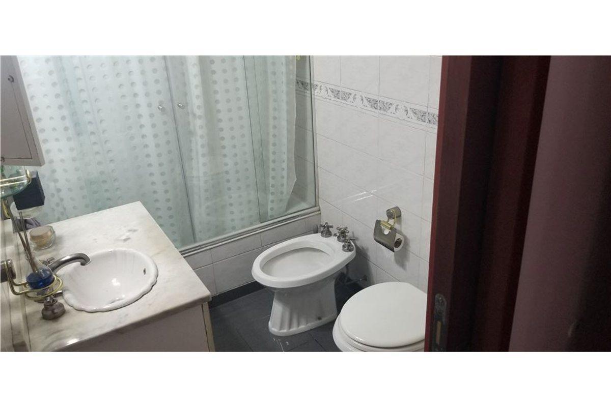 Venta Casa 5 Ambientes C/parque Florencio Varela 1