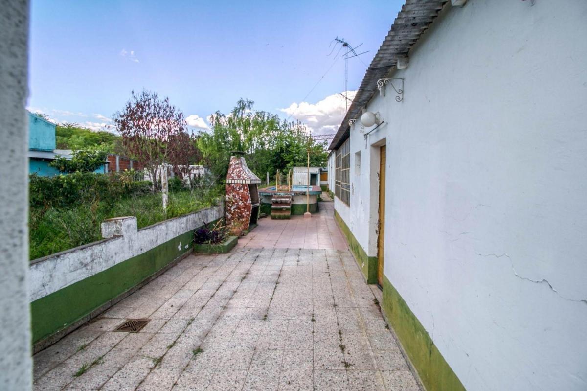 Terreno en Venta en City Bell con Casa 3