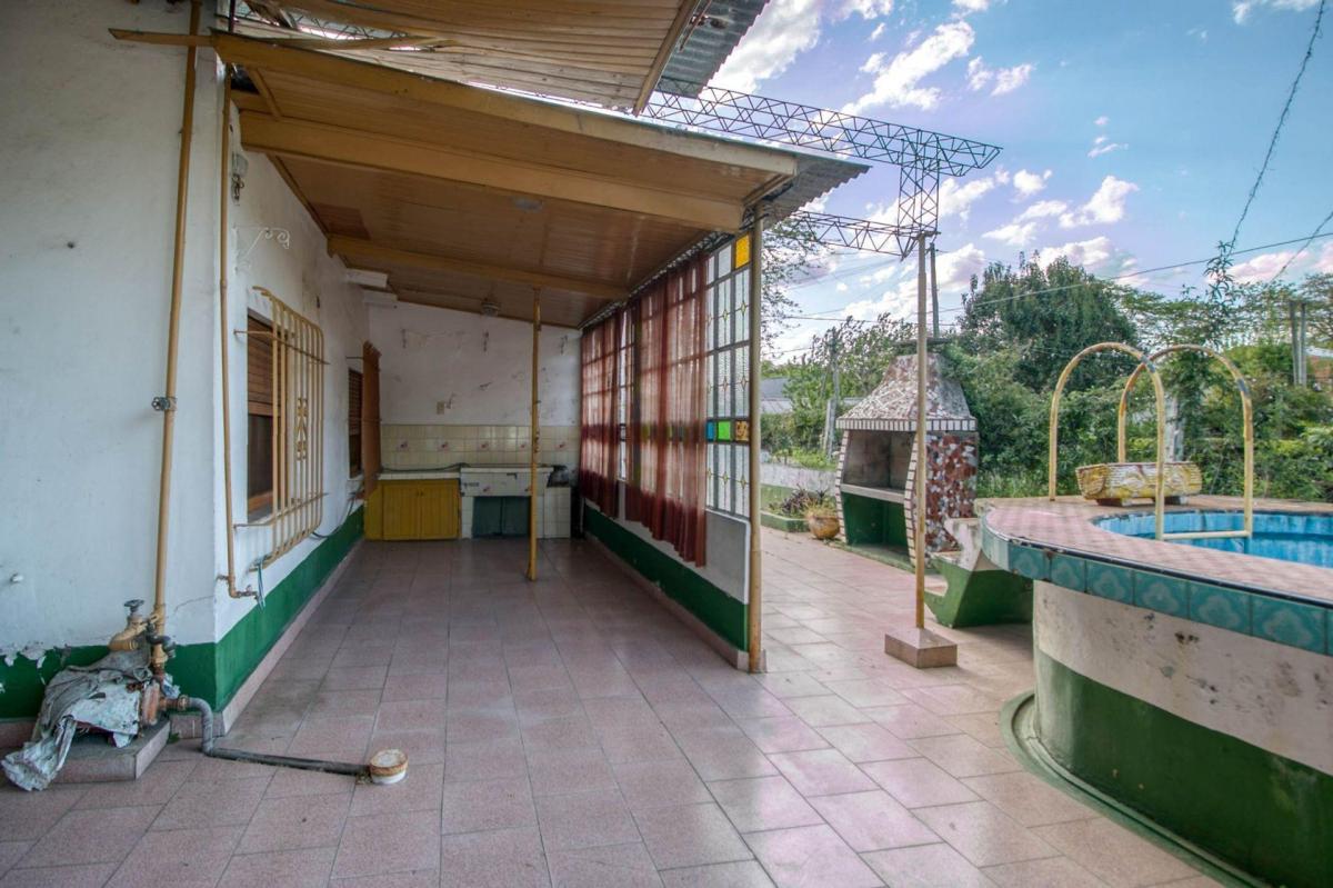 Terreno en Venta en City Bell con Casa 5