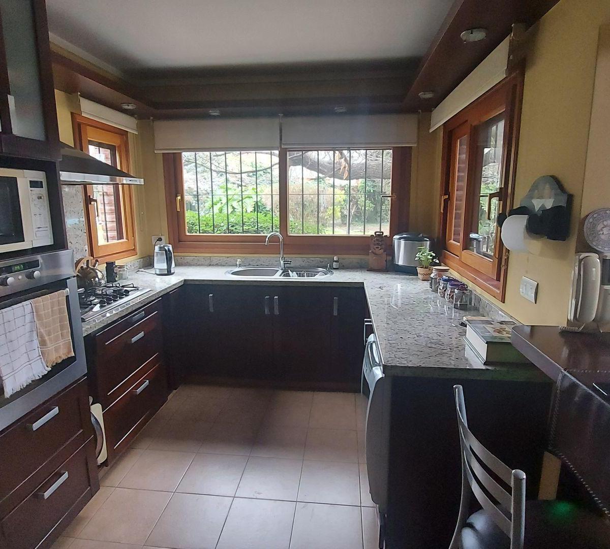 Venta Casa en Varela 4 Dorm. y Pileta 4