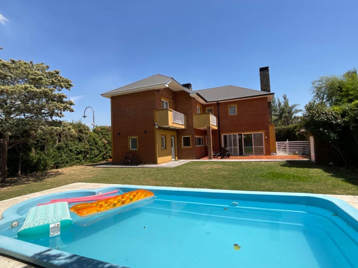 Venta Casa Village del Parque 4 Drom y Pileta 5