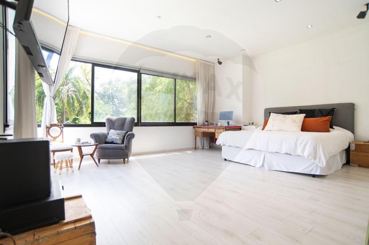 Casa de 4 Dorm en Venta en Villa Elisa Apta Banco 4