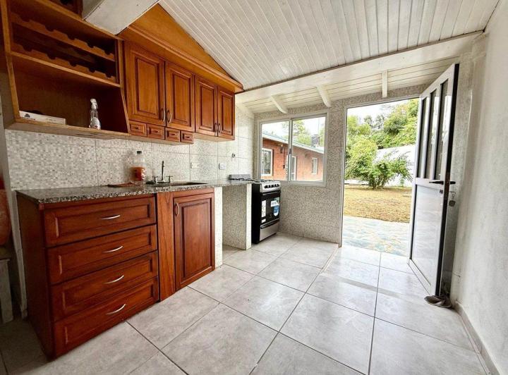 Casa en venta Villa Elisa 4