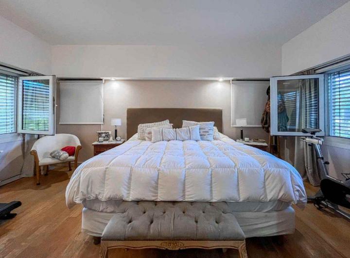 CASA EN VENTA EN GONNET DE 5 DORMITORIOS 5