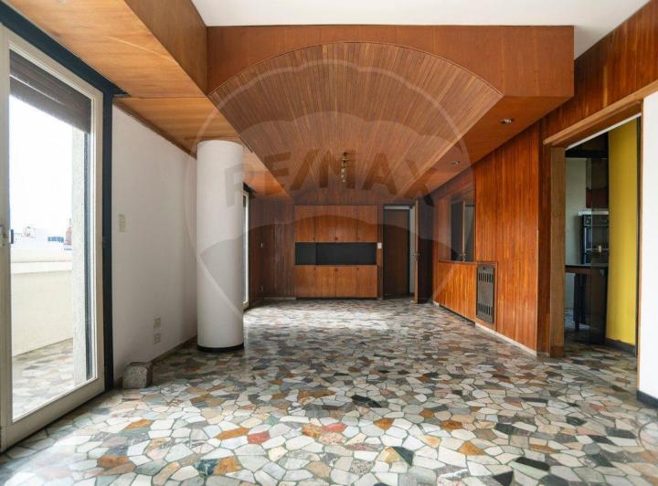 Departamento en venta de 4 dormitorios APTO BANCO 1