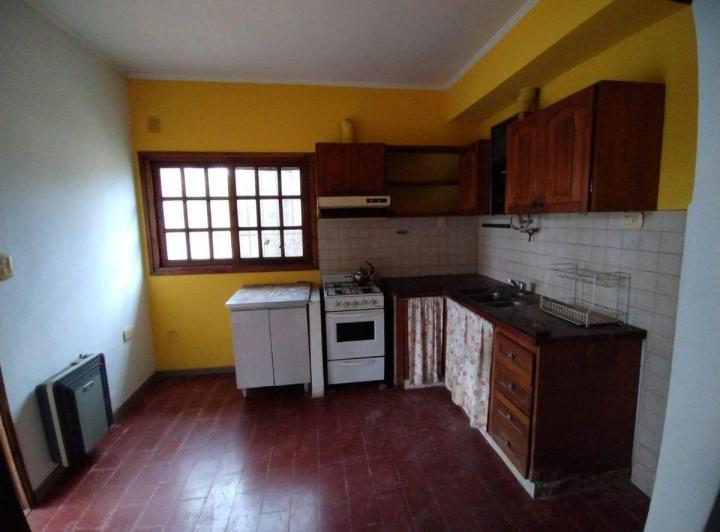 CASA EN ALQUILER ARTURO SEGUI EL RINCON 4