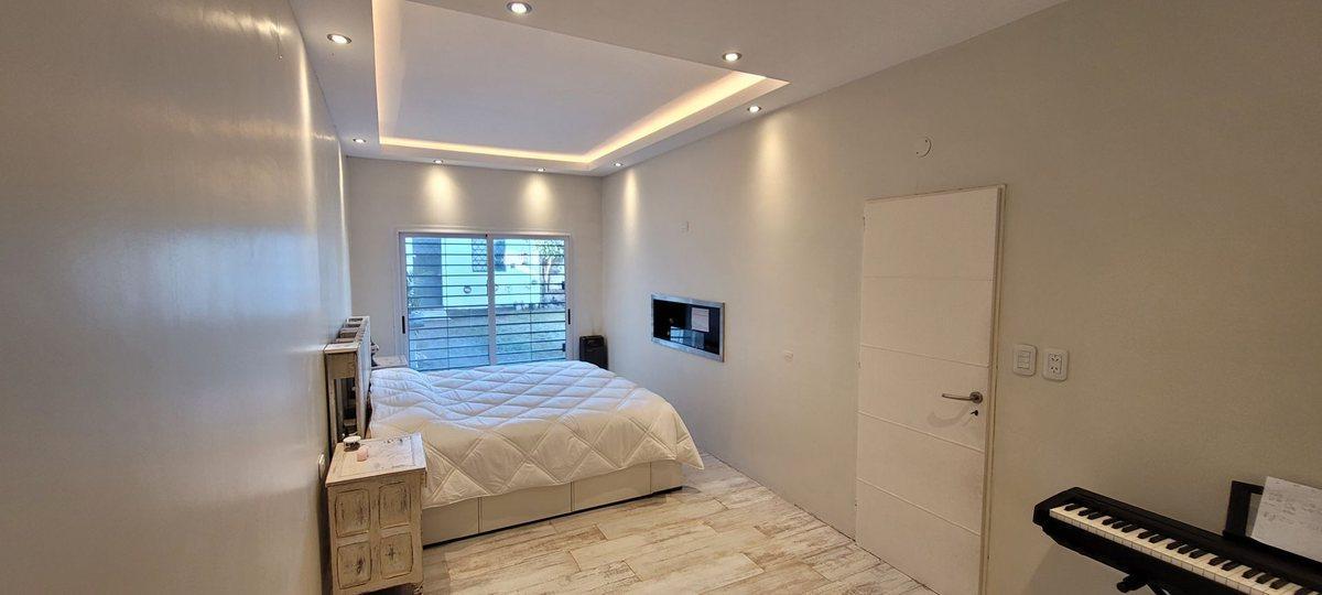 CASAS EN VENTA LA PLATA 3 DORMITORIOS