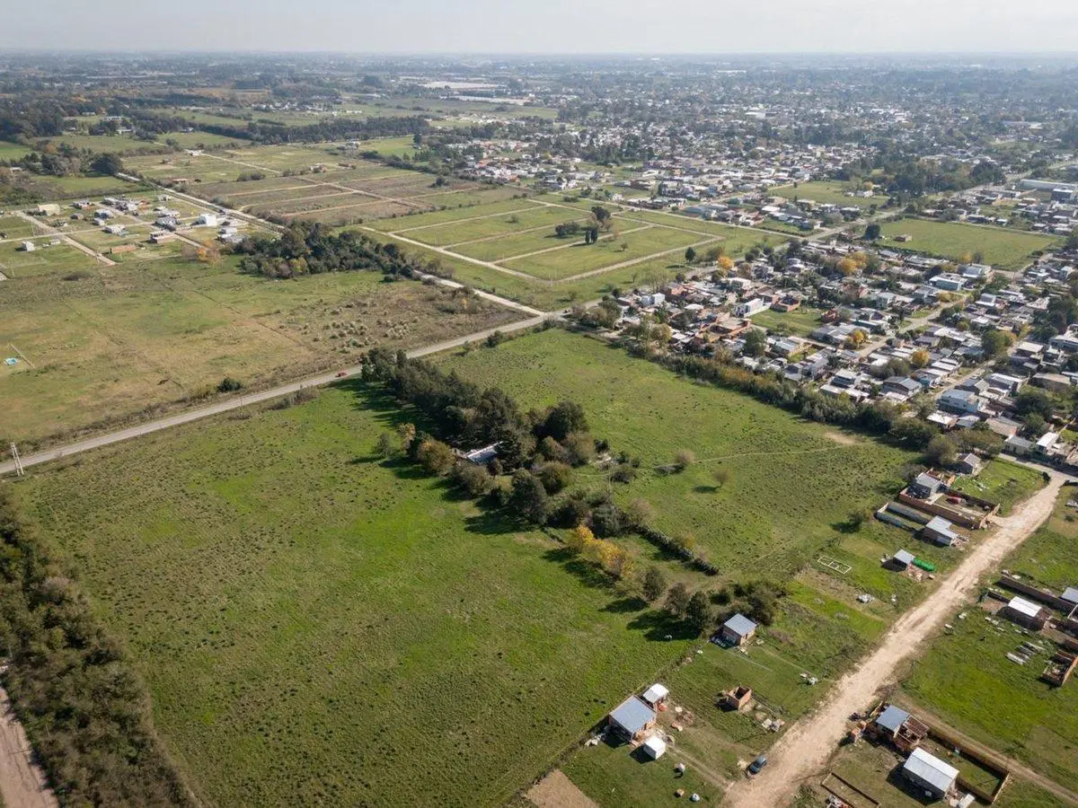 LOTE EN VENTA LA PLATA 4