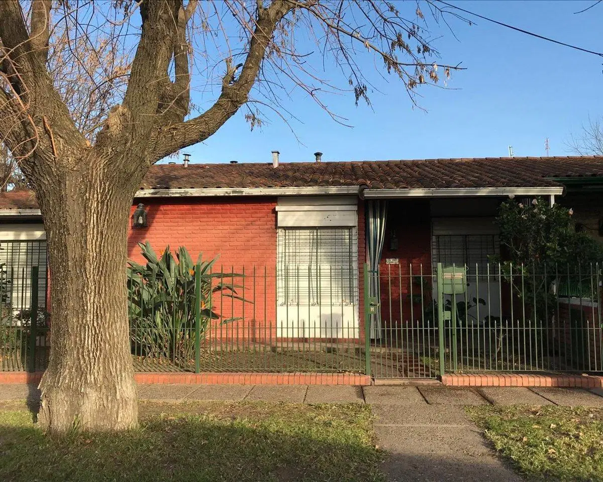 CASA EN VENTA EN BARRIO MARITIMO 3