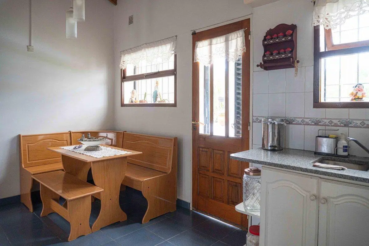 CASA EN VENTA EN CITY BELL 5