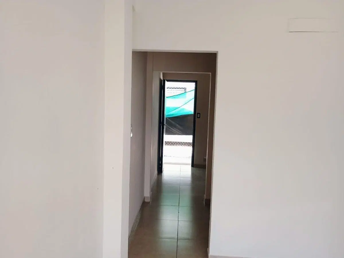 Local comercial en ALQUILER La Plata. 5