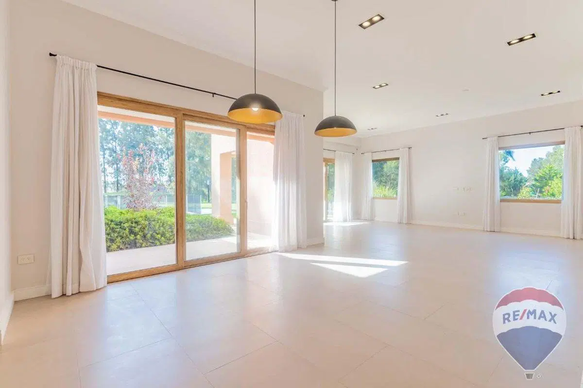 CASA EN VENTA EN MIRALAGOS 1 3