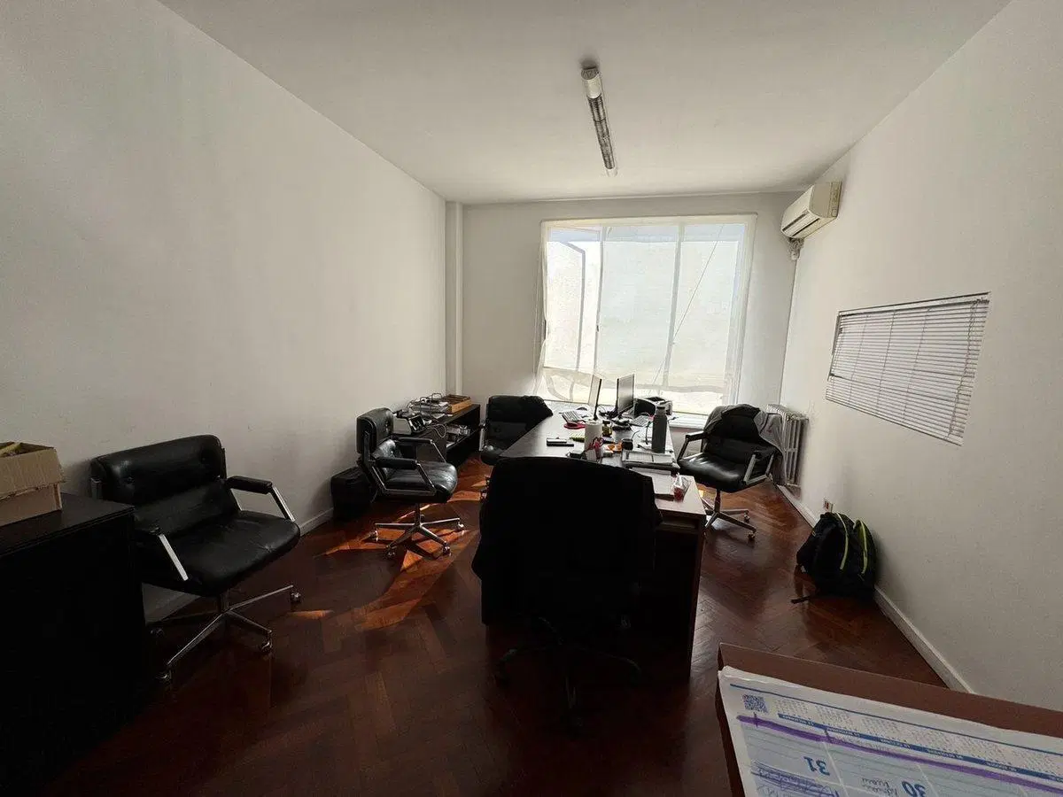 OFICINA EN VENTA MONSERRAT 3