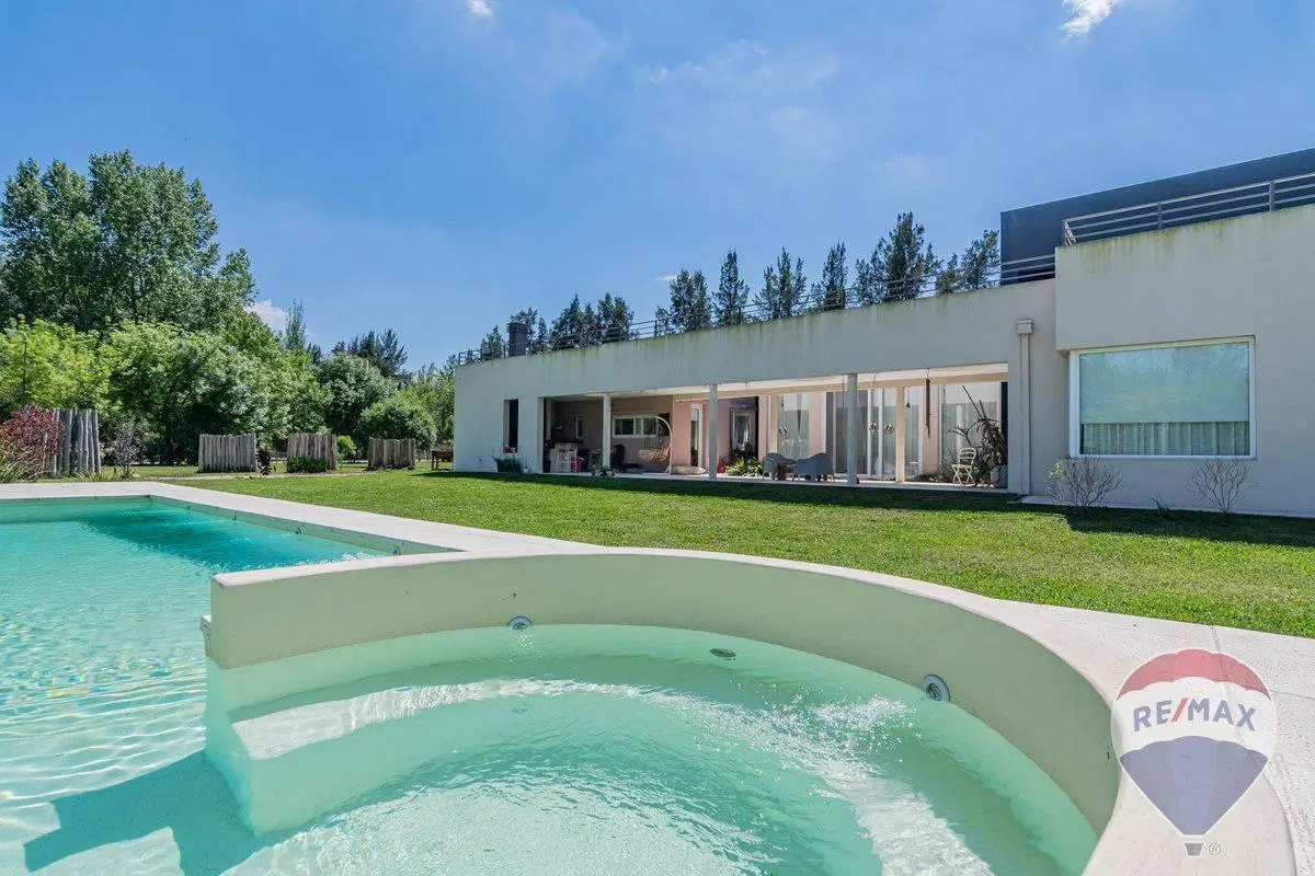 CASA EN VENTA EN CAMPOS DE ROCA 3