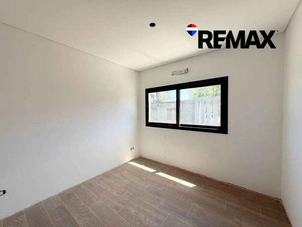 CASA EN VENTA 3 DORMITORIOS - MANUEL B GONNET 2