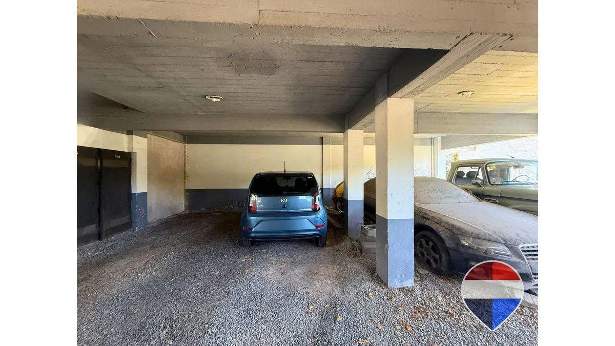 Cochera en venta, La Plata 3