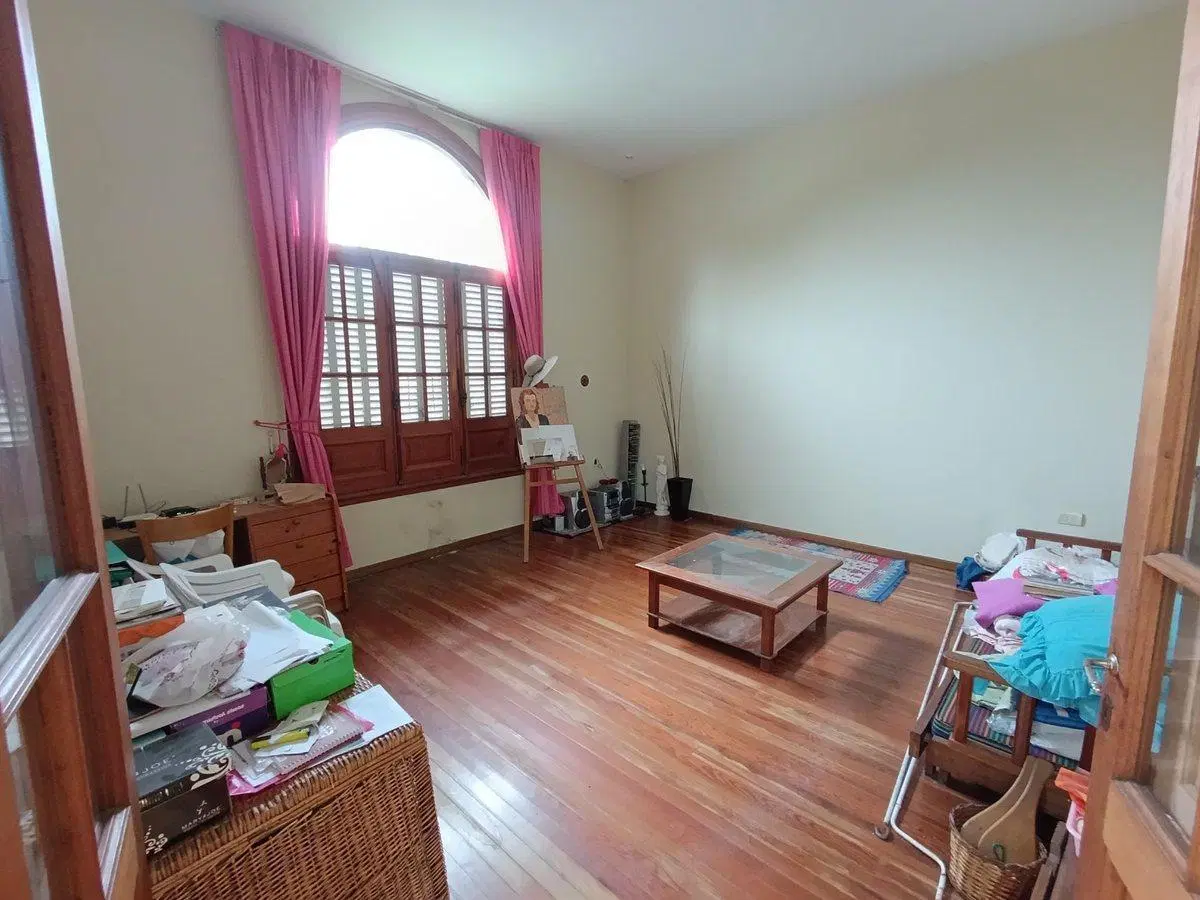 CASA EN VENTA LA PLATA 4