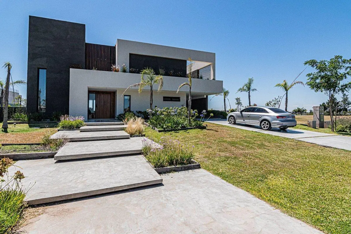 VENTA DE CASA PUERTO NIZUC 2